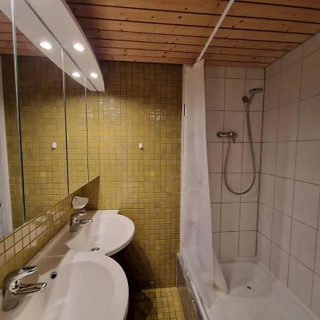 Familienfreundliche Naehe Und Gondel * Quarten